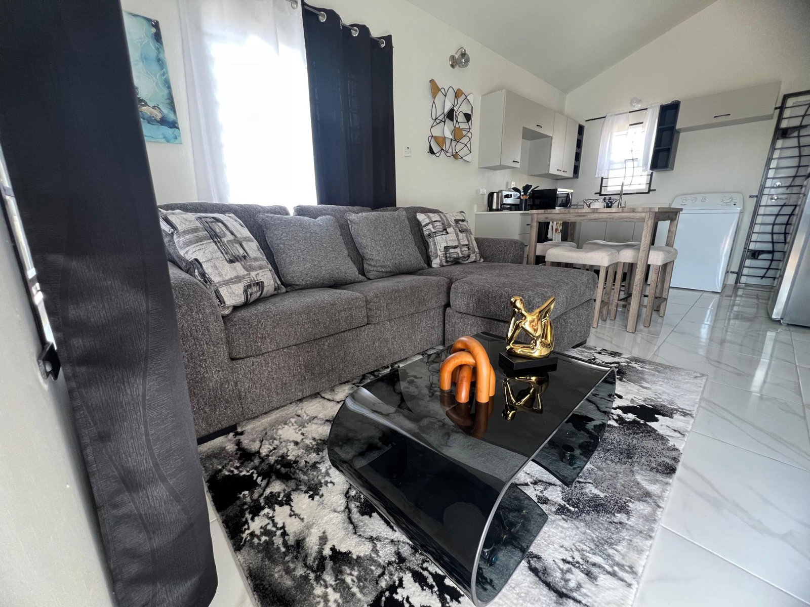 Fully-Furnished-2-Bedroom-House-for-Rent-in-Phoenix-Park-Village-2-St.-Catherine Second image of 81 Phoenix Park Boulevard in Greater Portmore, St. Catherine, Jamaica - property is For Rent