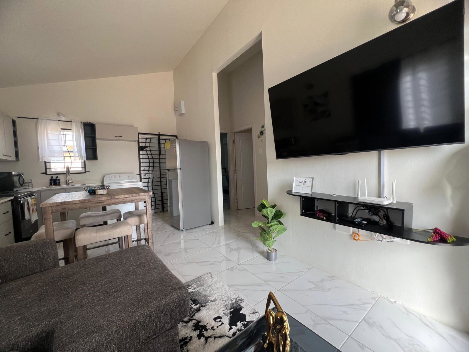 Fully-Furnished-2-Bedroom-House-for-Rent-in-Phoenix-Park-Village-2-St.-Catherine Third image of 81 Phoenix Park Boulevard in Greater Portmore, St. Catherine, Jamaica - property is For Rent