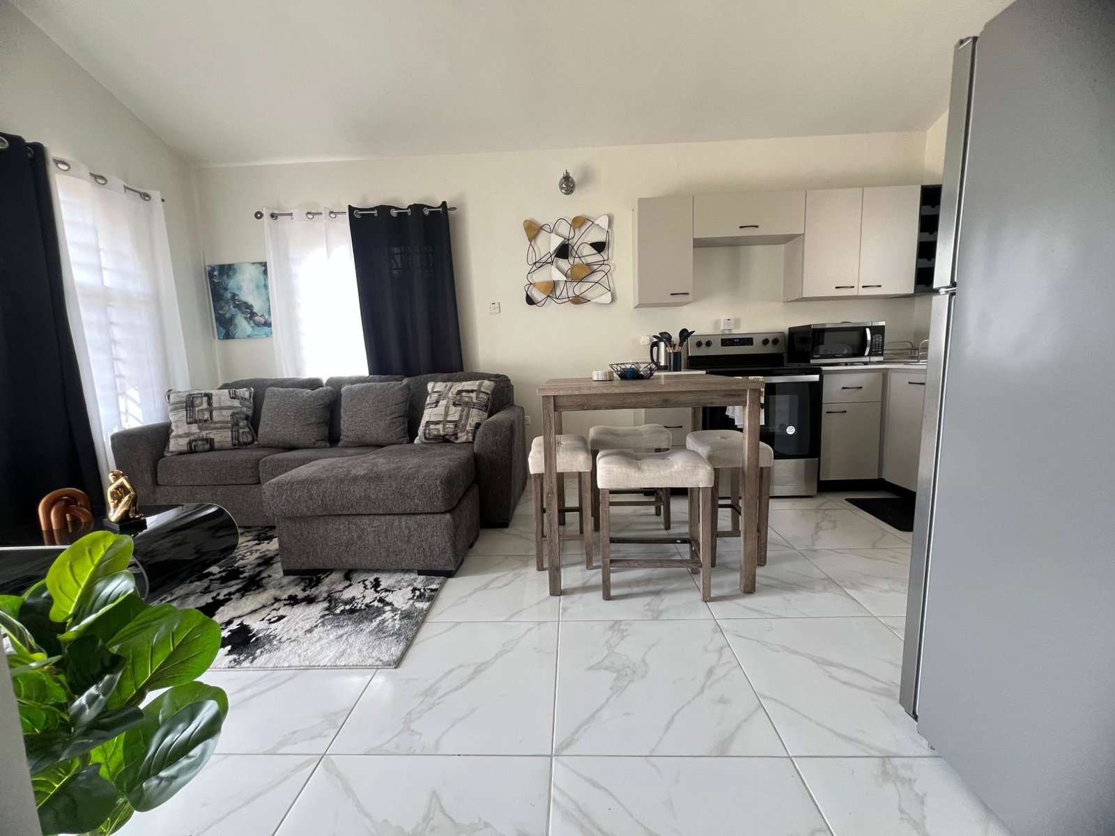 Fully-Furnished-2-Bedroom-House-for-Rent-in-Phoenix-Park-Village-2-St.-Catherine Fourth image of 81 Phoenix Park Boulevard in Greater Portmore, St. Catherine, Jamaica - property is For Rent