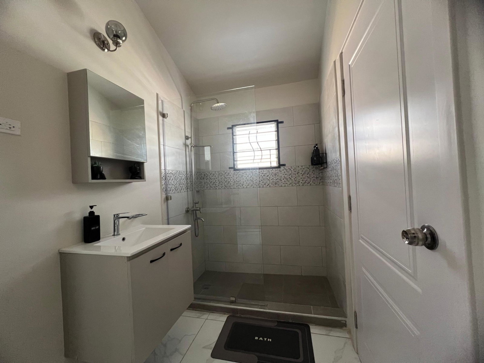 Fully-Furnished-2-Bedroom-House-for-Rent-in-Phoenix-Park-Village-2-St.-Catherine Ninth image of 81 Phoenix Park Boulevard in Greater Portmore, St. Catherine, Jamaica - property is For Rent