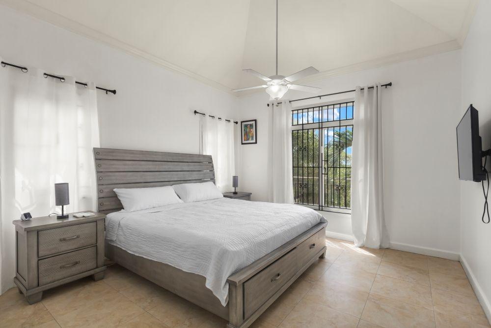 Thirteenth image of 37-17 East Kings House Road in Kingston 6, St. Andrew, Jamaica - property is For Rent