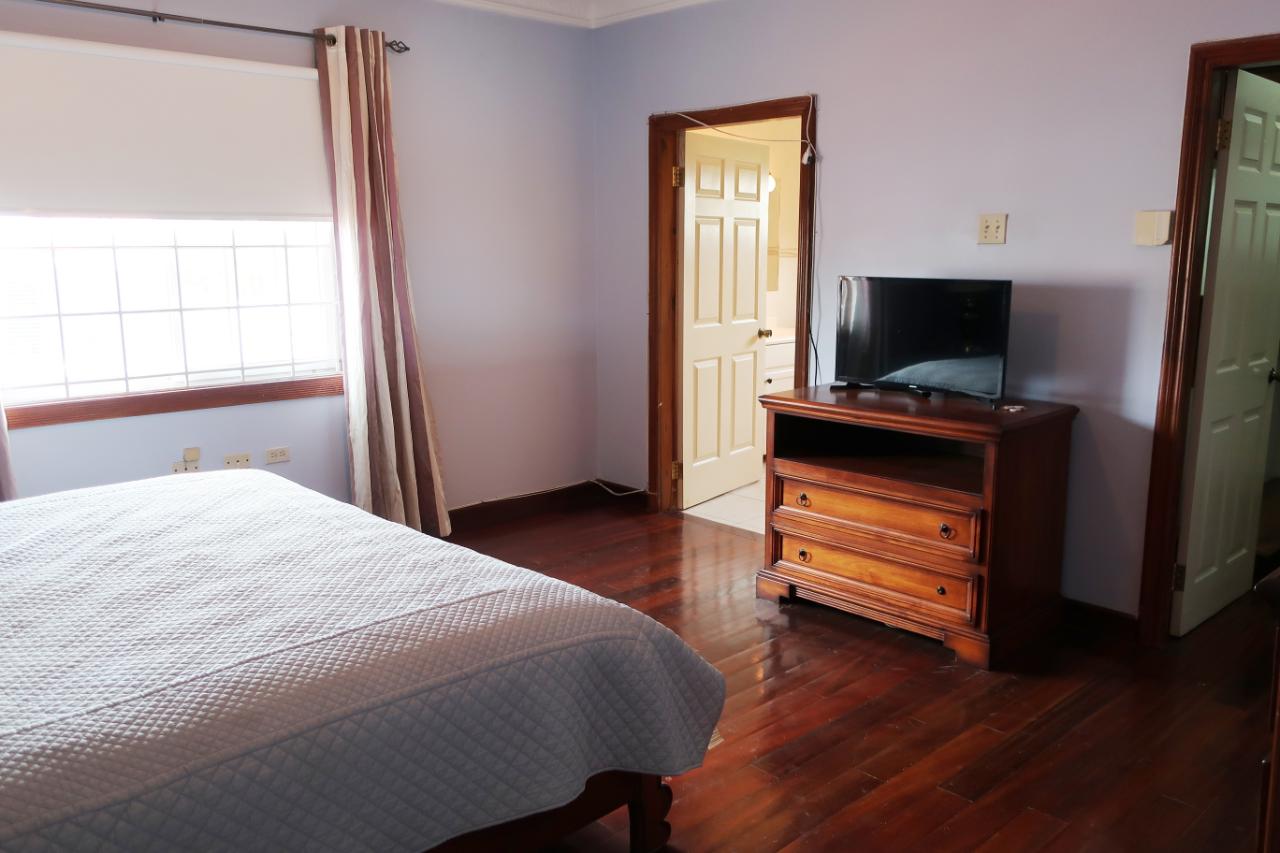 Seventeenth image of 13-12 Seaview Avenue in Kingston 6, St. Andrew, Jamaica - property is For Rent