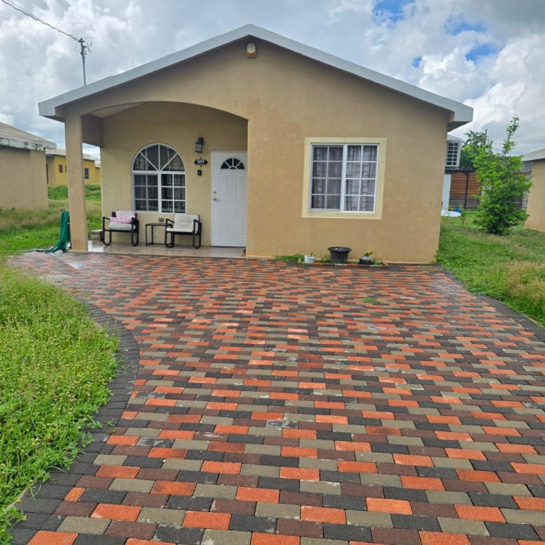 First image of 901 Phoenix Village Ph3 in Phoenix Park, St. Catherine, Jamaica - property is For Rent