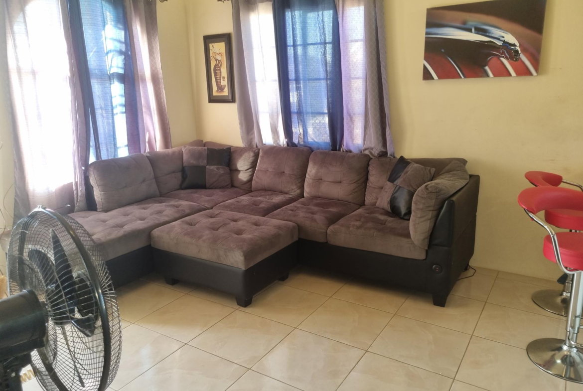 Sixth image of 1115 Navy Crescent Phoenix Par in Phoenix Park, St. Catherine, Jamaica - property is For Rent