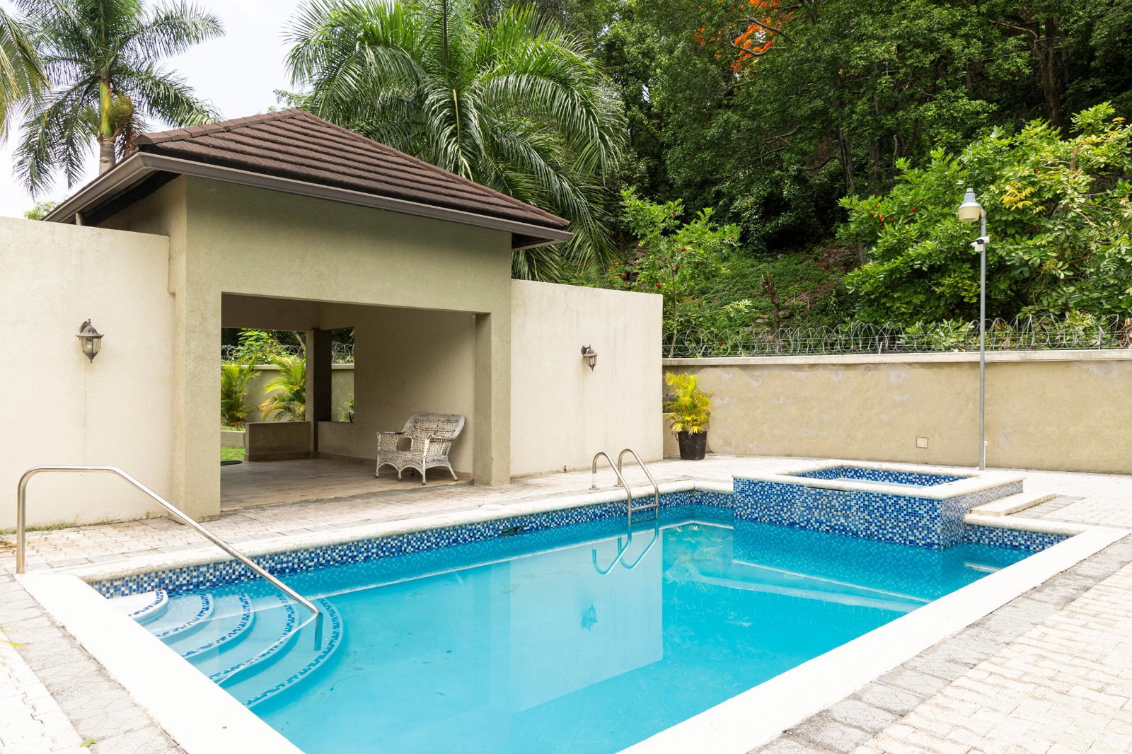 Third image of 16-grosvenor Manor Park in Kingston 8, St. Andrew, Jamaica - property is For Rent