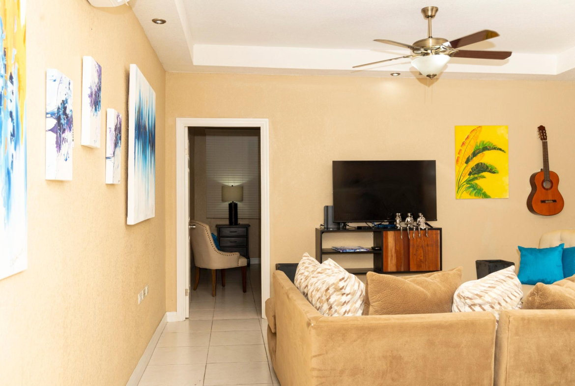 Sixth image of 16-grosvenor Manor Park in Kingston 8, St. Andrew, Jamaica - property is For Rent