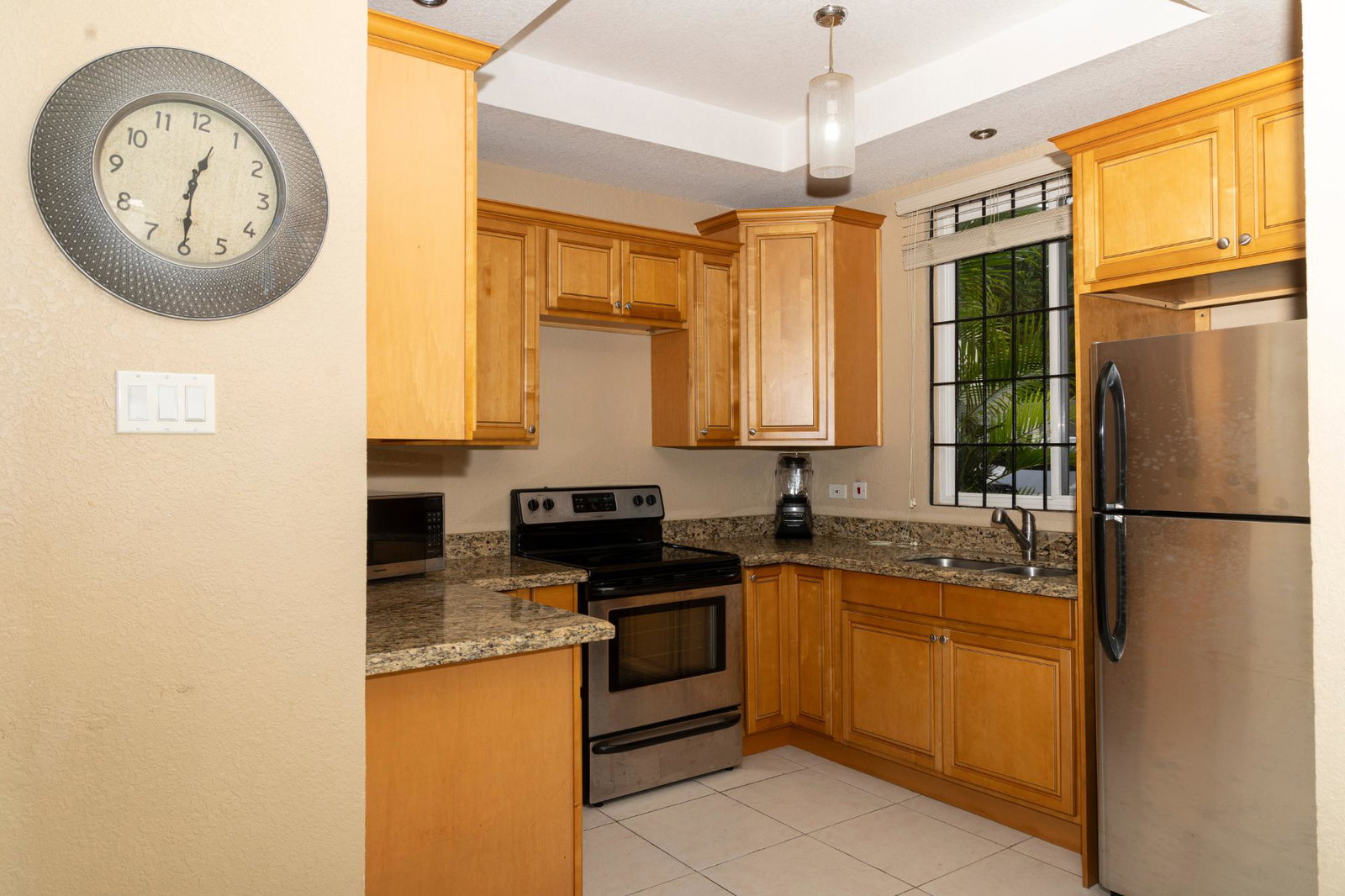 Ninth image of 16-grosvenor Manor Park in Kingston 8, St. Andrew, Jamaica - property is For Rent