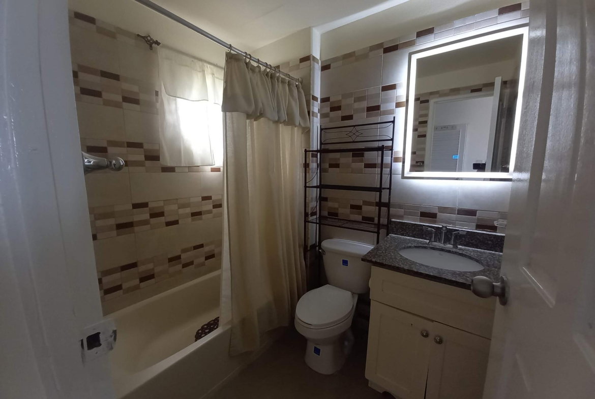 Fifteenth image of 14c- Columbus Heights in Ocho Rios, St. Ann, Jamaica - property is For Rent