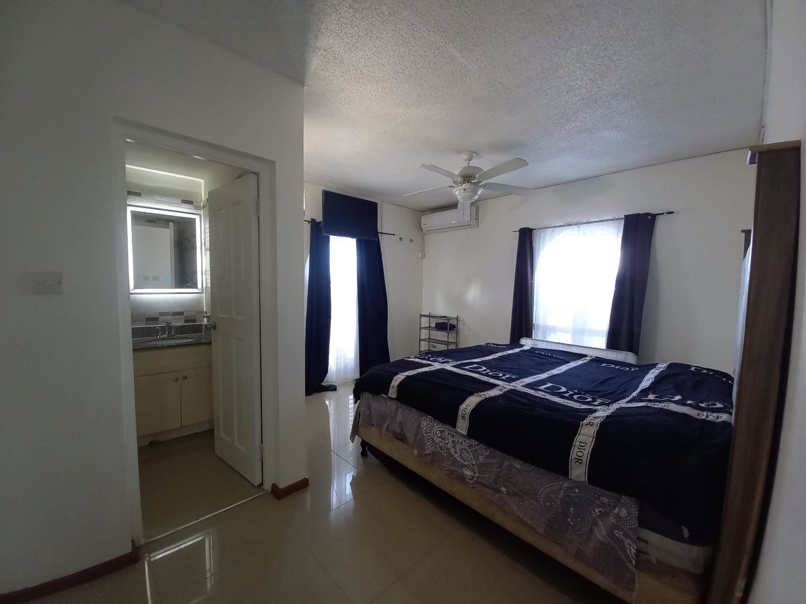 Seventeenth image of 14c- Columbus Heights in Ocho Rios, St. Ann, Jamaica - property is For Rent