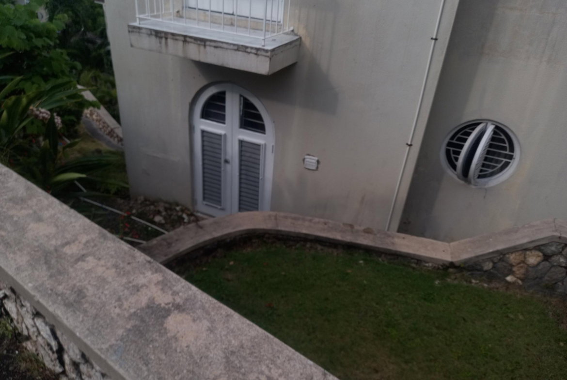 Sixth image of 14c- Columbus Heights in Ocho Rios, St. Ann, Jamaica - property is For Rent