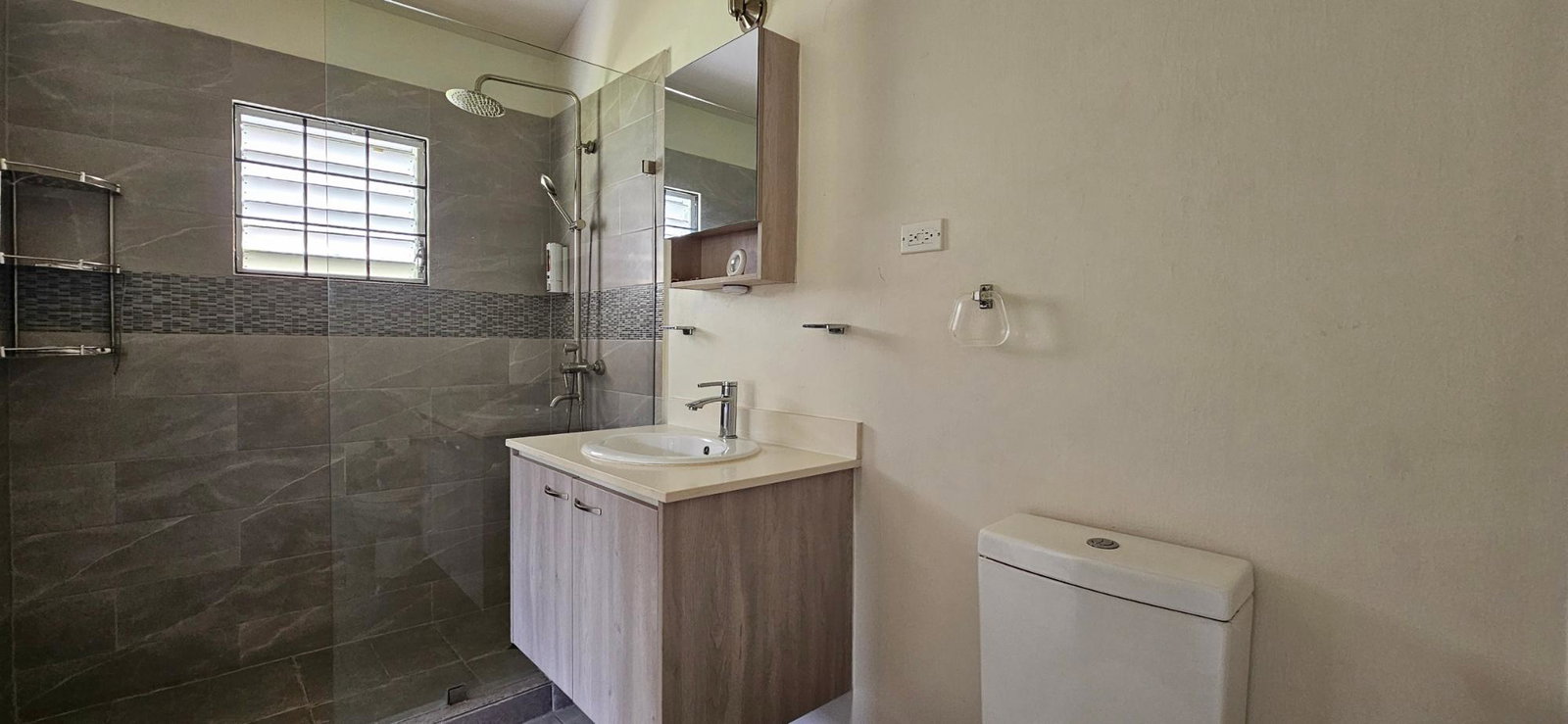 Twentieth image of 406 Camelot Village Discovery in Discovery Bay, St. Ann, Jamaica - property is For Rent