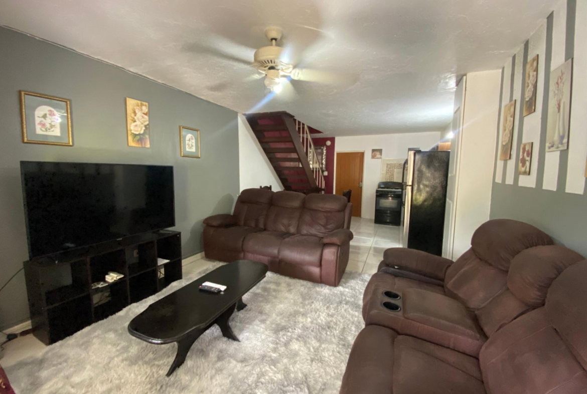 Third image of 19 Lignum Way in Kingston 6, St. Andrew, Jamaica - property is For Rent