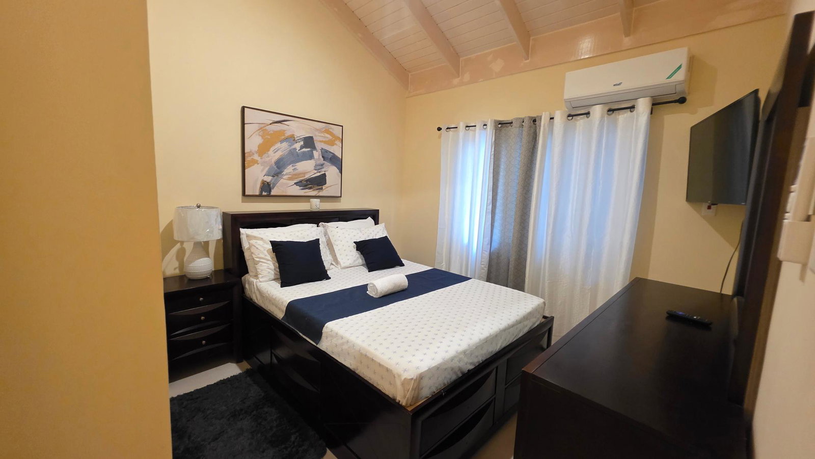 Twelfth image of 69- Edmund Ridge Rosehall in Montego Bay, St. James, Jamaica - property is For Rent