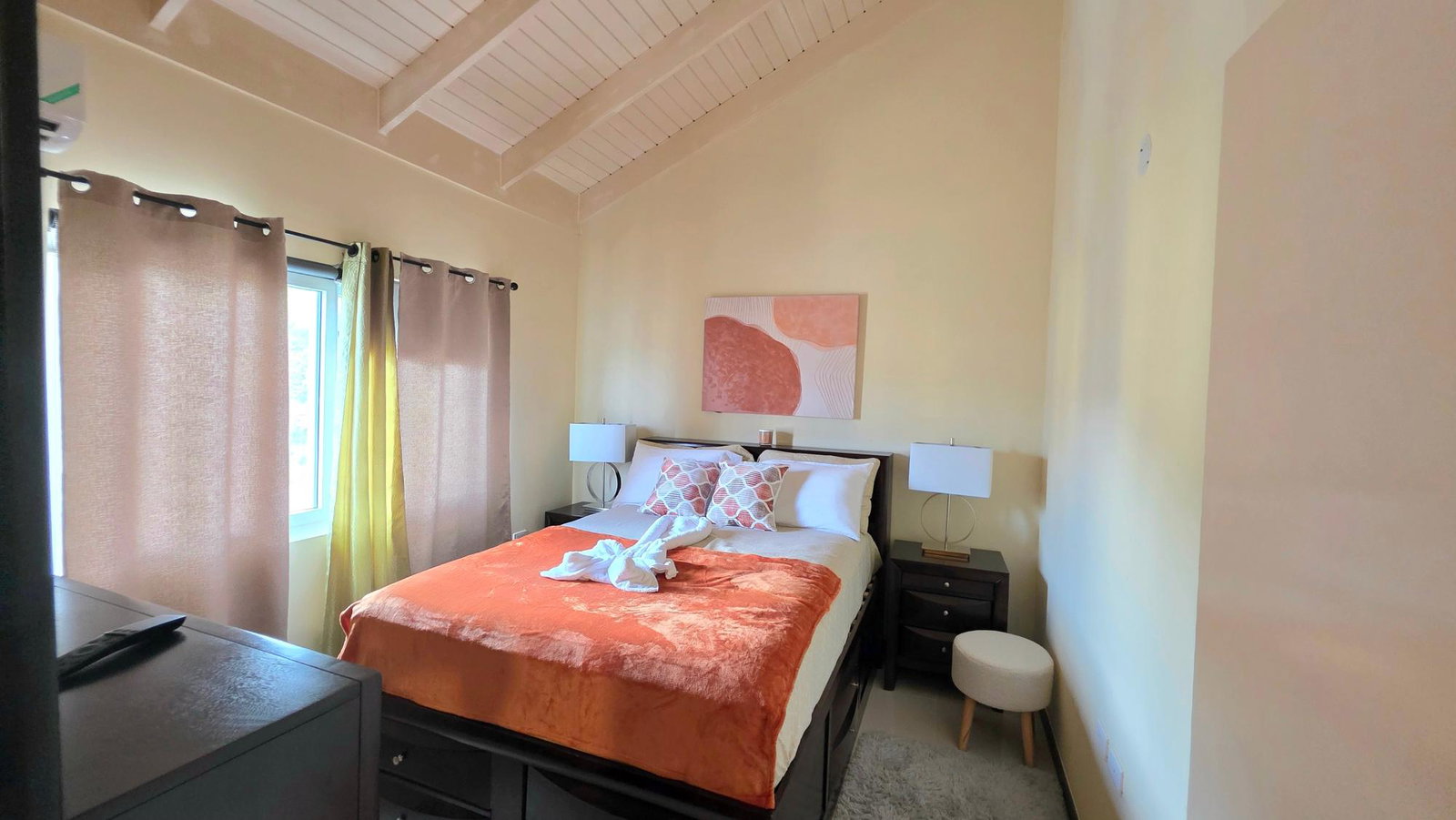 Fourteenth image of 69- Edmund Ridge Rosehall in Montego Bay, St. James, Jamaica - property is For Rent