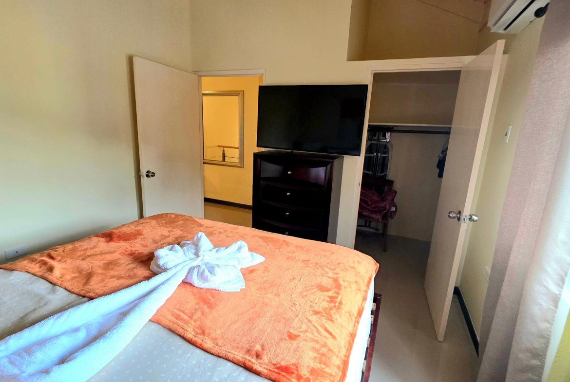 Seventeenth image of 69- Edmund Ridge Rosehall in Montego Bay, St. James, Jamaica - property is For Rent