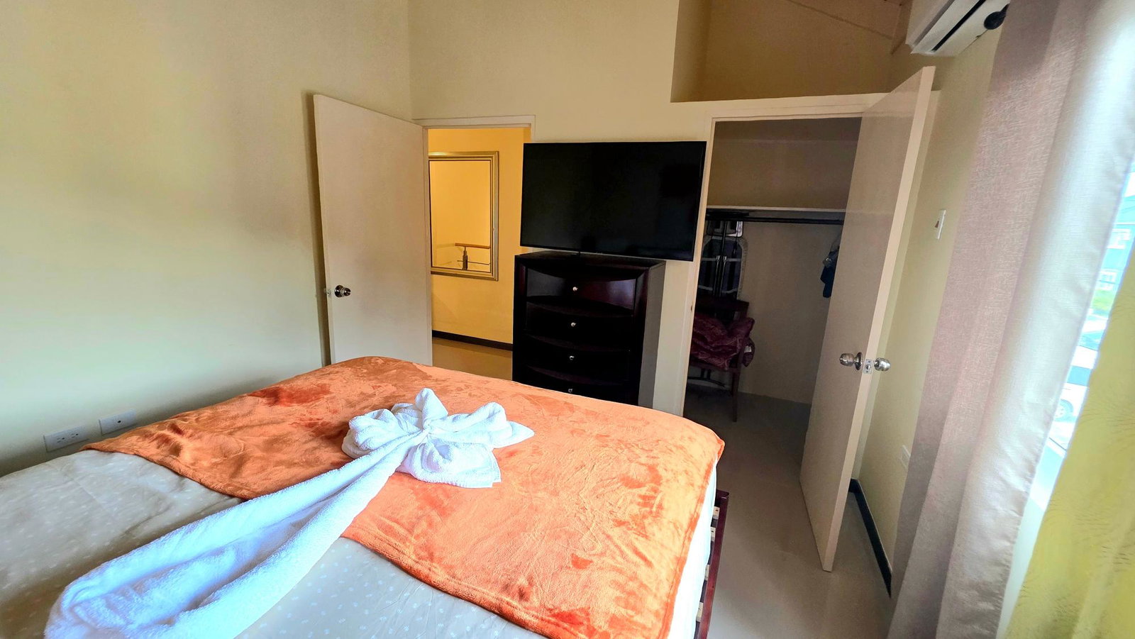 Seventeenth image of 69- Edmund Ridge Rosehall in Montego Bay, St. James, Jamaica - property is For Rent