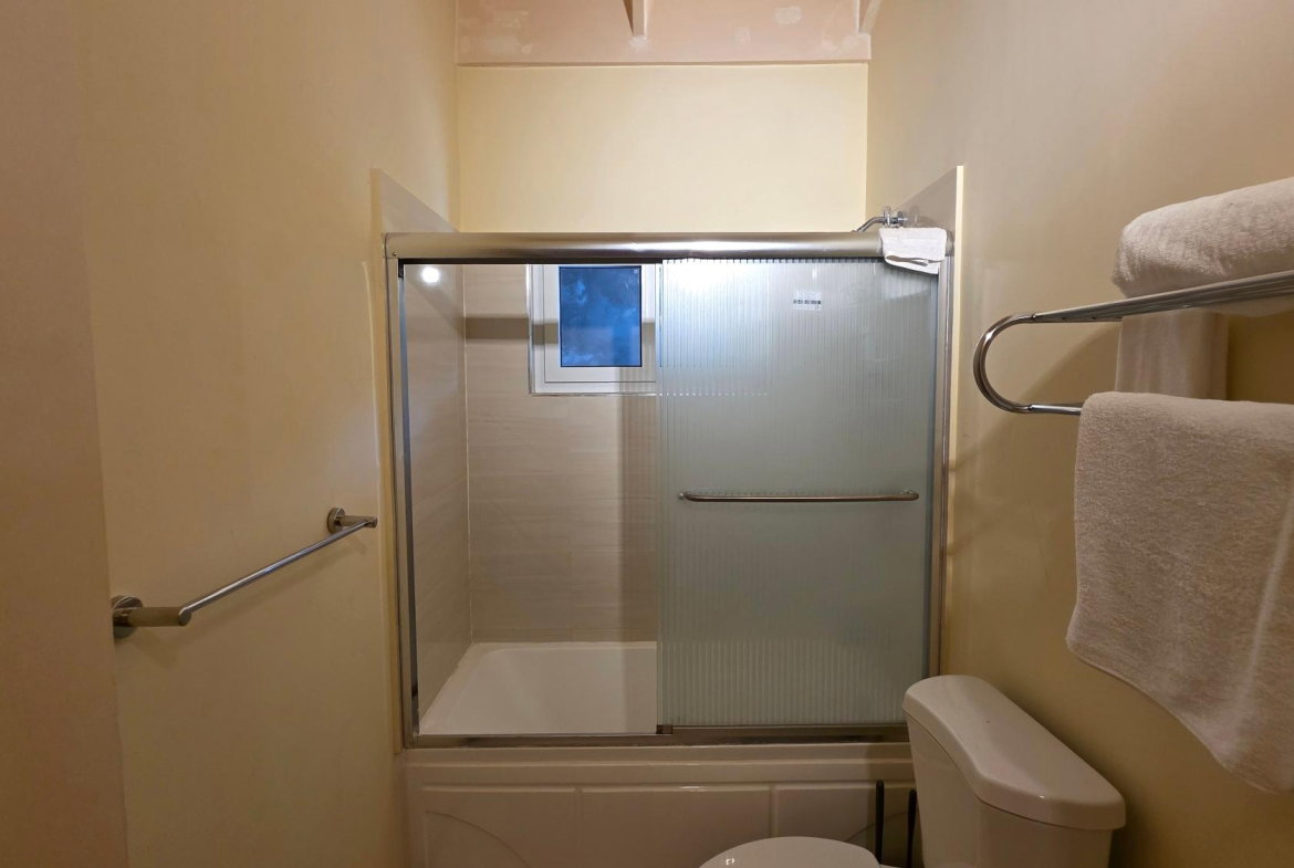 Twentieth image of 69- Edmund Ridge Rosehall in Montego Bay, St. James, Jamaica - property is For Rent