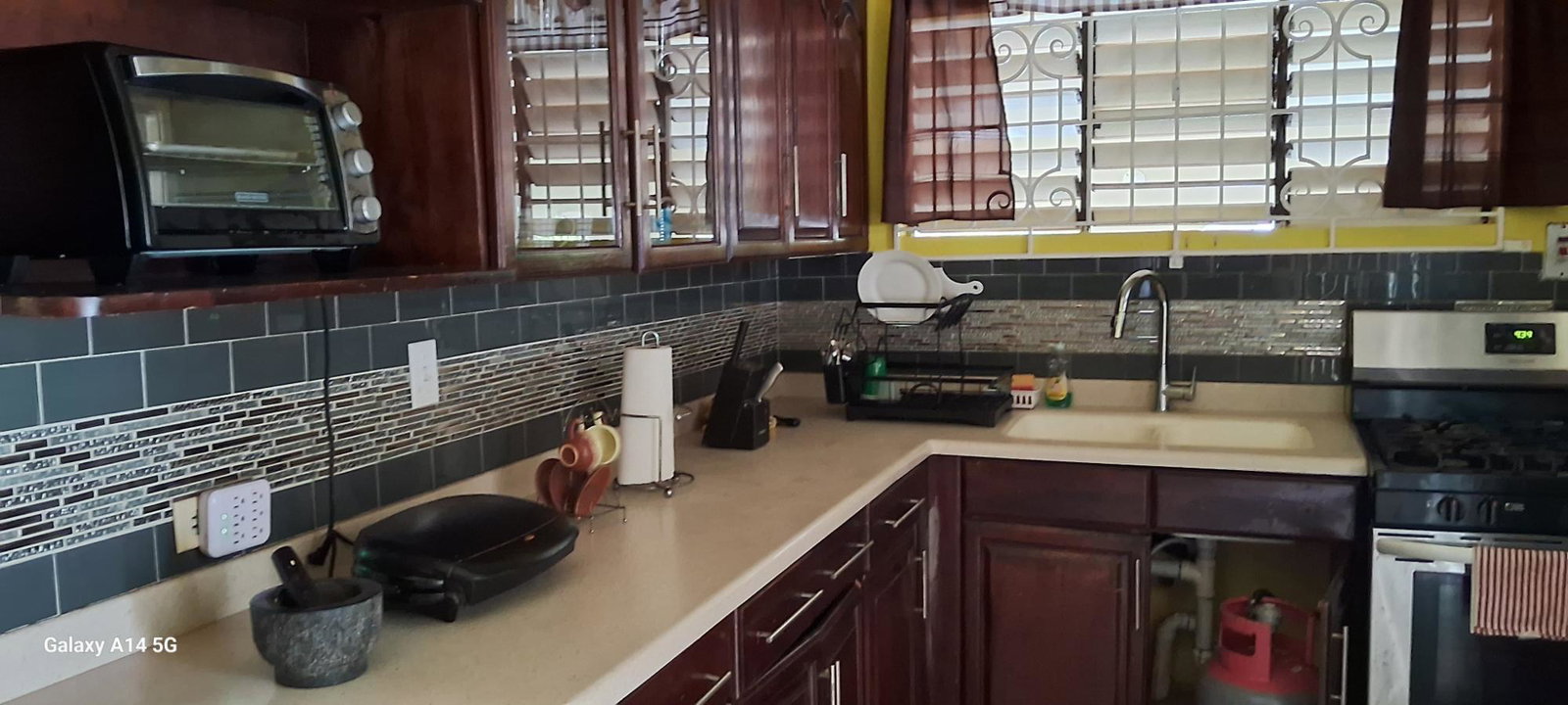 Seventh image of 3 Jacks Hill Close in Kingston 6, St. Andrew, Jamaica - property is For Rent