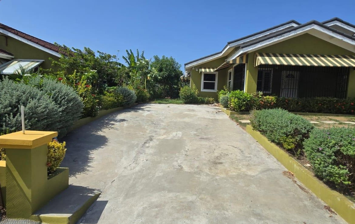 Second image of 234- Stonebrook Manor in STONEBROOK, Trelawny, Jamaica - property is For Rent