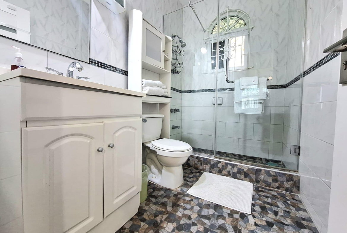 Ninth image of J4- Columbus Heights in Ocho Rios, St. Ann, Jamaica - property is For Rent