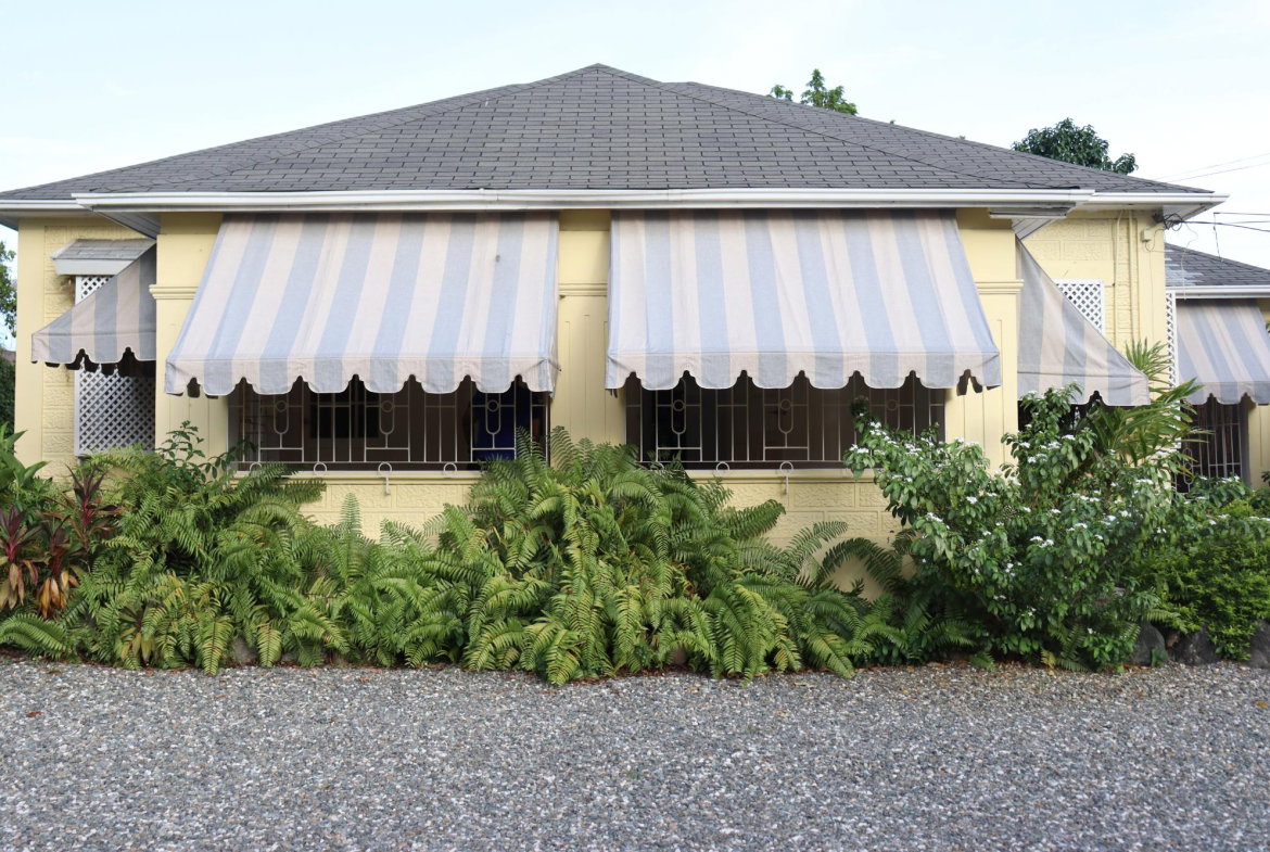 Fourth image of 18 Rochester Avenue in Kingston 8, St. Andrew, Jamaica - property is For Rent