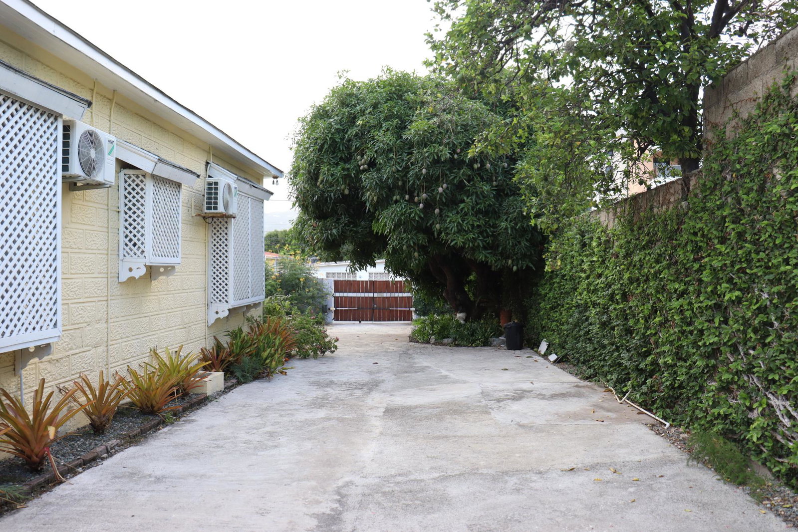 Heritage-4-Bedroom-House-for-Rent-in-St.-Andrew-Jamaica-18-Rochester-Ave Eighth image of 18 Rochester Avenue in Kingston 8, St. Andrew, Jamaica - property is For Rent