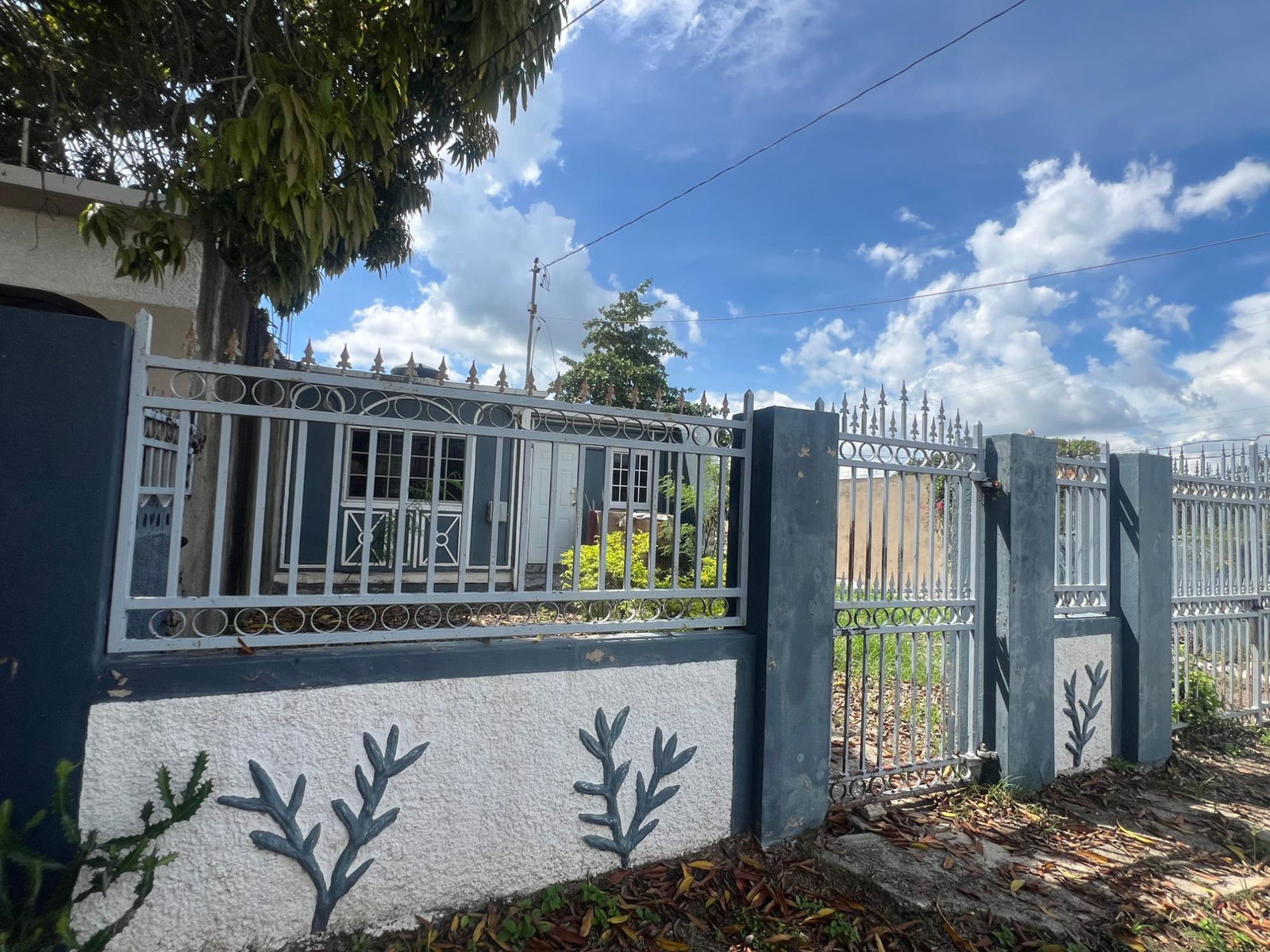 Third image of 292-sector 6e Calder ne 12th Place in Greater Portmore, St. Catherine, Jamaica - property is For Sale