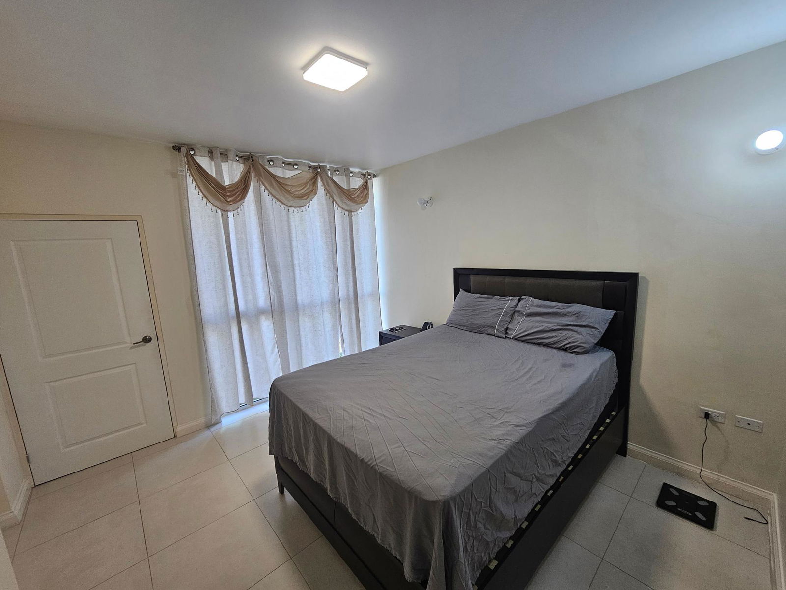 Luxury-1-Bedroom-Apartment-for-Rent-at-The-Cambridge-St.-Andrew-Jamaica Third image of 203-4a Musgrave Avenue in Kingston 5, St. Andrew, Jamaica - property is For Rent