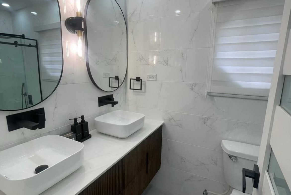 Tenth image of 102-b-14 Kingsway Avenue in Kingston 6, St. Andrew, Jamaica - property is For Rent