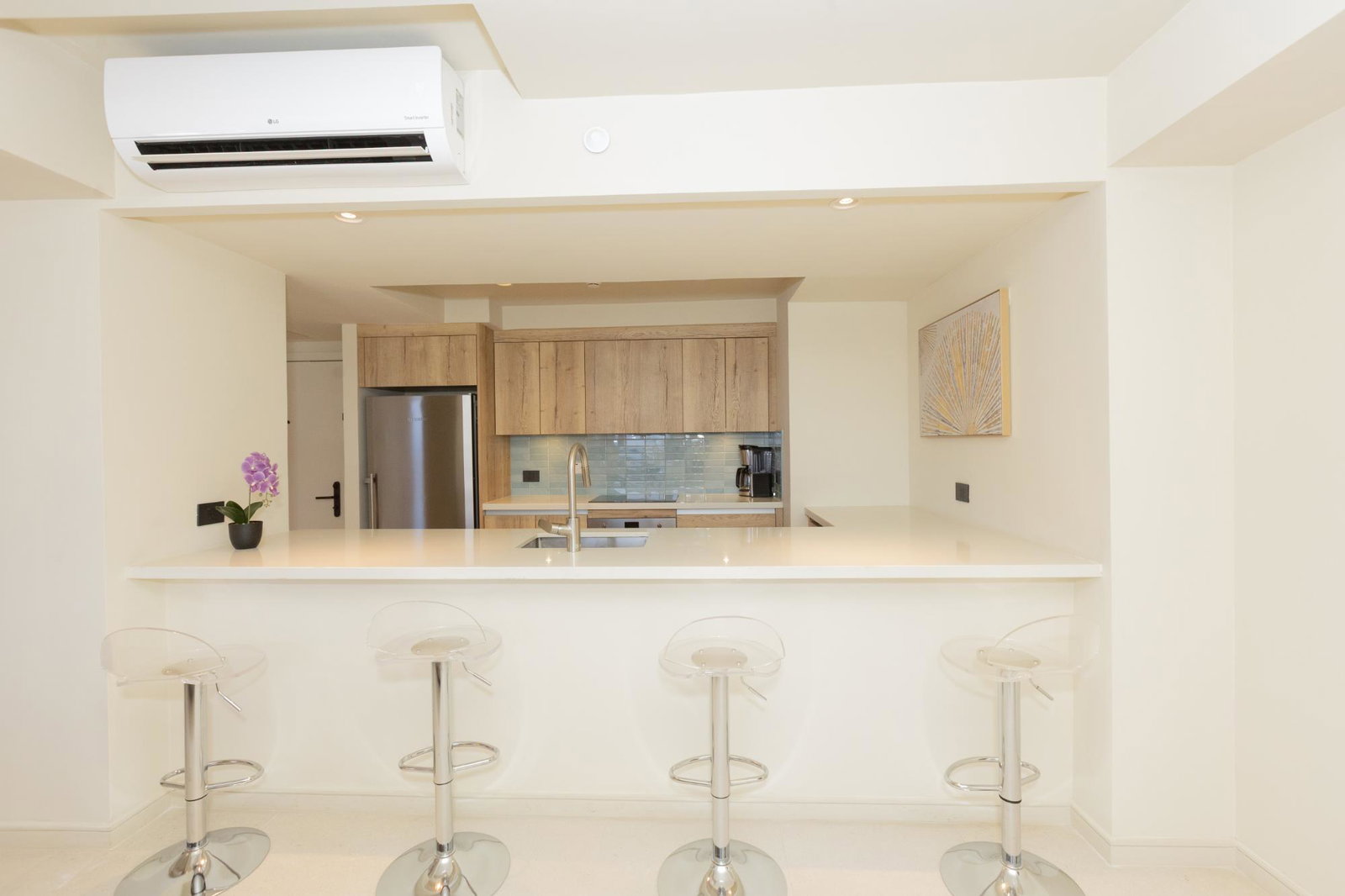 Second image of 901-2-4 King Street in Kingston 2, Kingston, Jamaica - property is For Rent