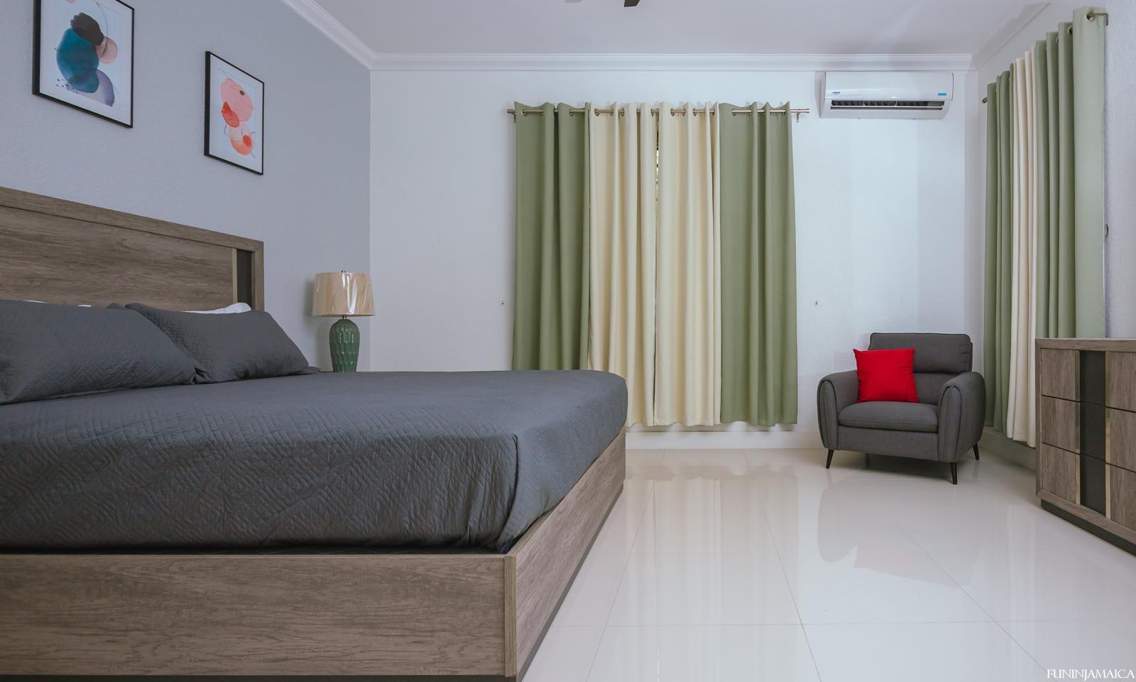 Thirteenth image of 25 Liguanea Avenue in Kingston 6, St. Andrew, Jamaica - property is For Rent