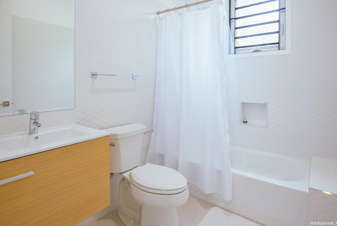 Twenty-First image of 25 Liguanea Avenue in Kingston 6, St. Andrew, Jamaica - property is For Rent
