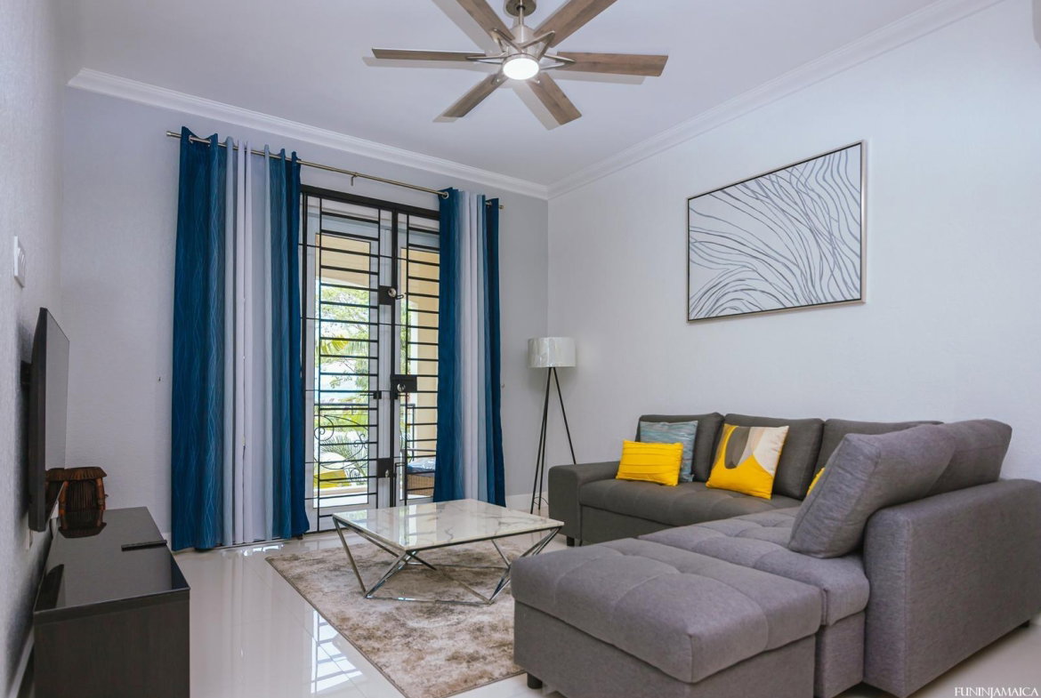 Ninth image of 25 Liguanea Avenue in Kingston 6, St. Andrew, Jamaica - property is For Rent