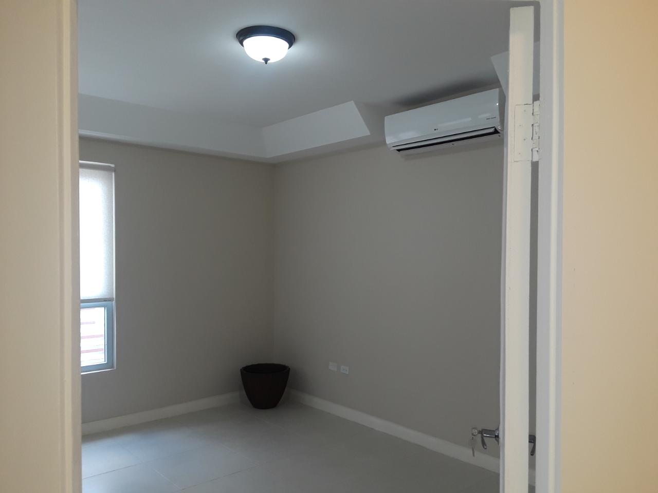 Ninth image of 405-4-6 Comlin Bank Road in Kingston 5, St. Andrew, Jamaica - property is For Rent