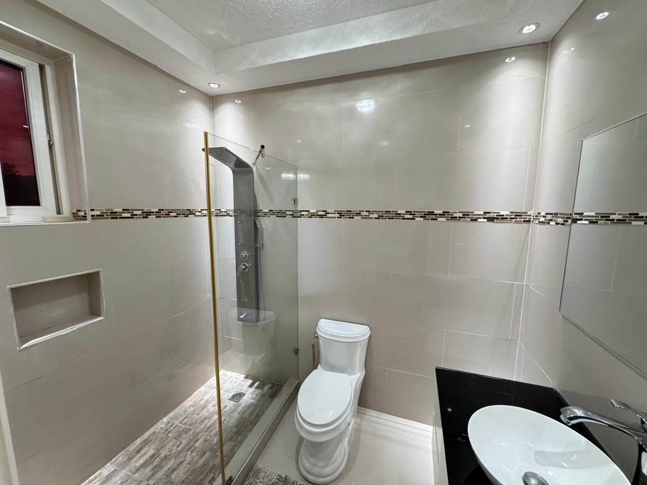 Eleventh image of 9 Liguanea Ave, Kingston 6 in Kingston 6, St. Andrew, Jamaica - property is For Rent