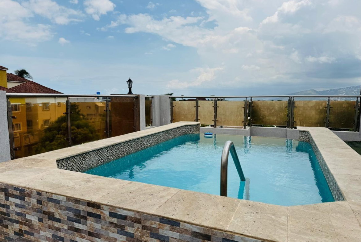 Sixteenth image of 9 Liguanea Ave, Kingston 6 in Kingston 6, St. Andrew, Jamaica - property is For Rent