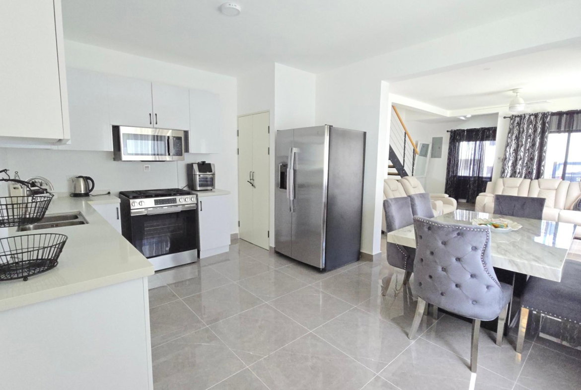 Fifth image of 696 The Savannah Vista in Runaway Bay, St. Ann, Jamaica - property is For Rent