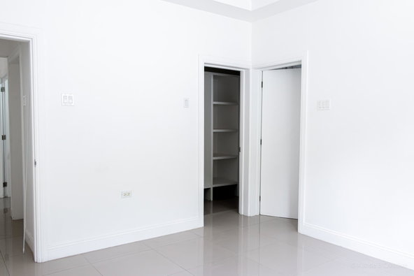 Ninth image of 4-11 1/2 Charlemont Avenue in Kingston 6, St. Andrew, Jamaica - property is For Rent
