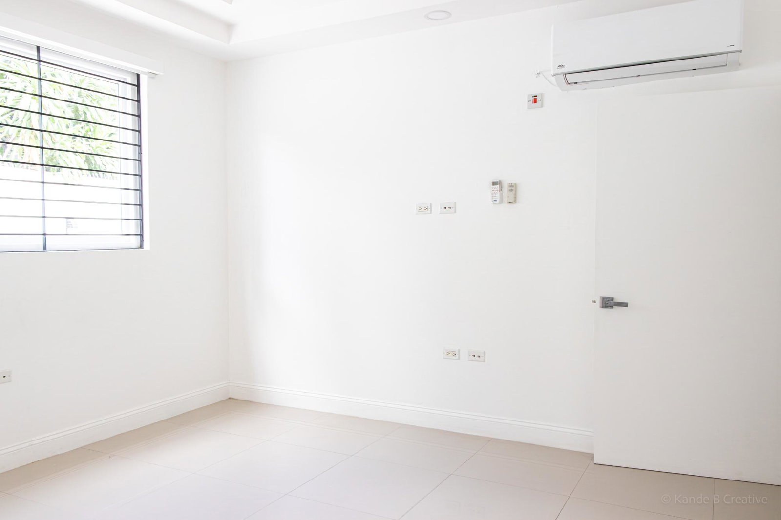 Luxury-3-Bedroom-Apartment-for-Rent-in-Liguanea-St.-Andrew-–-The-Solitaire Tenth image of 4-11 1/2 Charlemont Avenue in Kingston 6, St. Andrew, Jamaica - property is For Rent