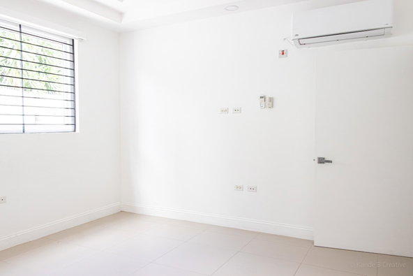 Tenth image of 4-11 1/2 Charlemont Avenue in Kingston 6, St. Andrew, Jamaica - property is For Rent