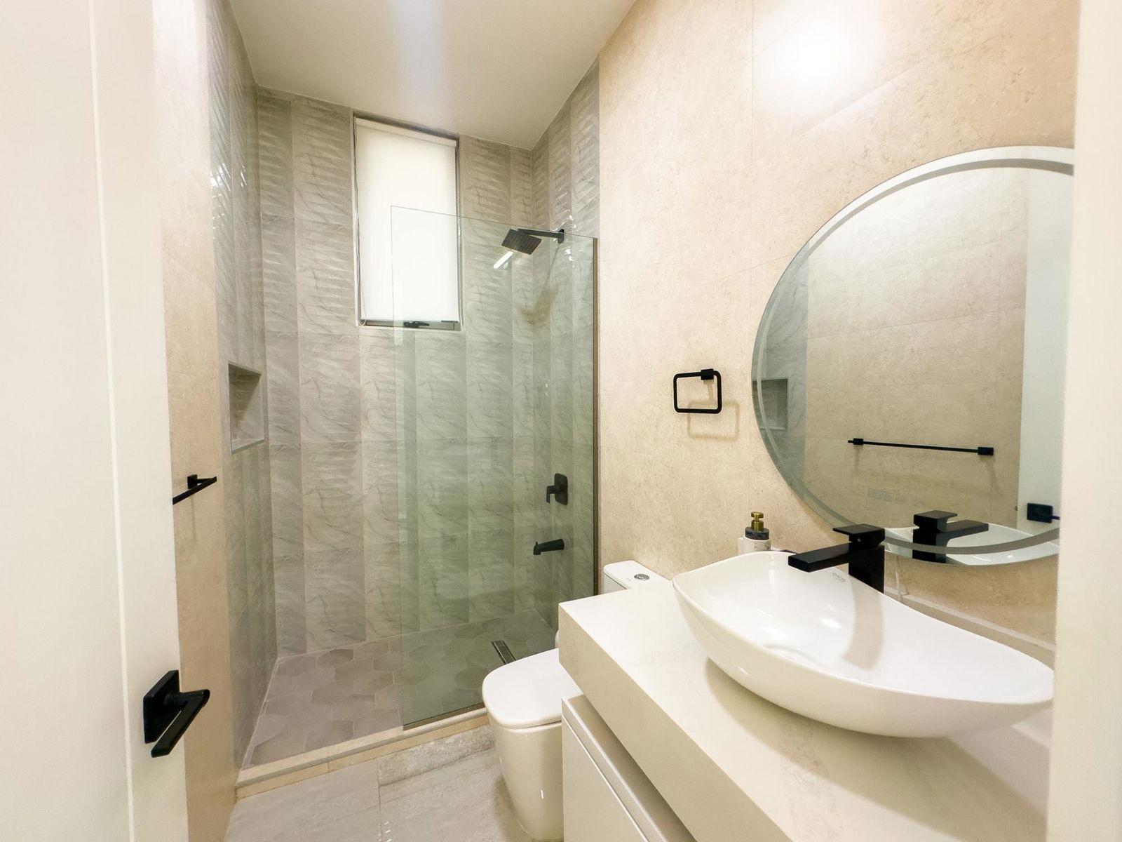 Luxury-3-Bedroom-Apartment-for-Rent-on-Salisbury-Avenue-Kingston-6 Seventeenth image of 307-29 Salisbury Avenue in Kingston 6, St. Andrew, Jamaica - property is For Rent