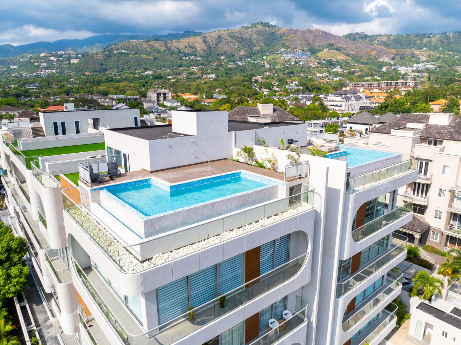 Luxury-3-Bedroom-Apartment-for-Rent-on-Salisbury-Avenue-Kingston-6 Twenty-Sixth image of 307-29 Salisbury Avenue in Kingston 6, St. Andrew, Jamaica - property is For Rent