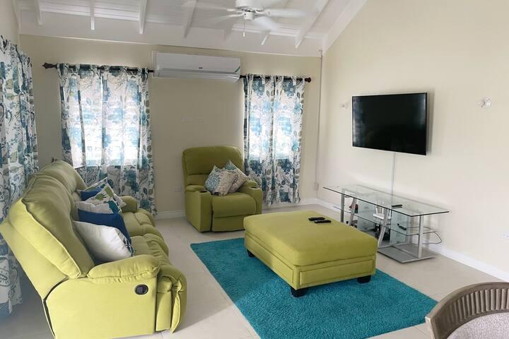 Second image of 864 The Crest, Richmond in Richmond, St. Ann, Jamaica - property is For Rent