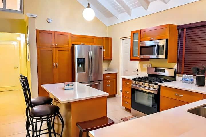 Third image of 864 The Crest, Richmond in Richmond, St. Ann, Jamaica - property is For Rent