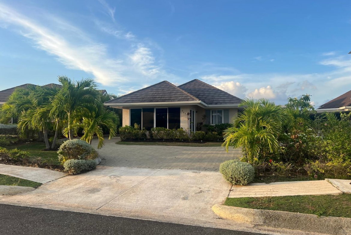 Tenth image of 864 The Crest, Richmond in Richmond, St. Ann, Jamaica - property is For Rent