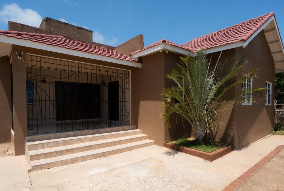 First image of 215 Sandhills Circle in HELLSHIRE HILLS, St. Catherine, Jamaica - property is For Rent