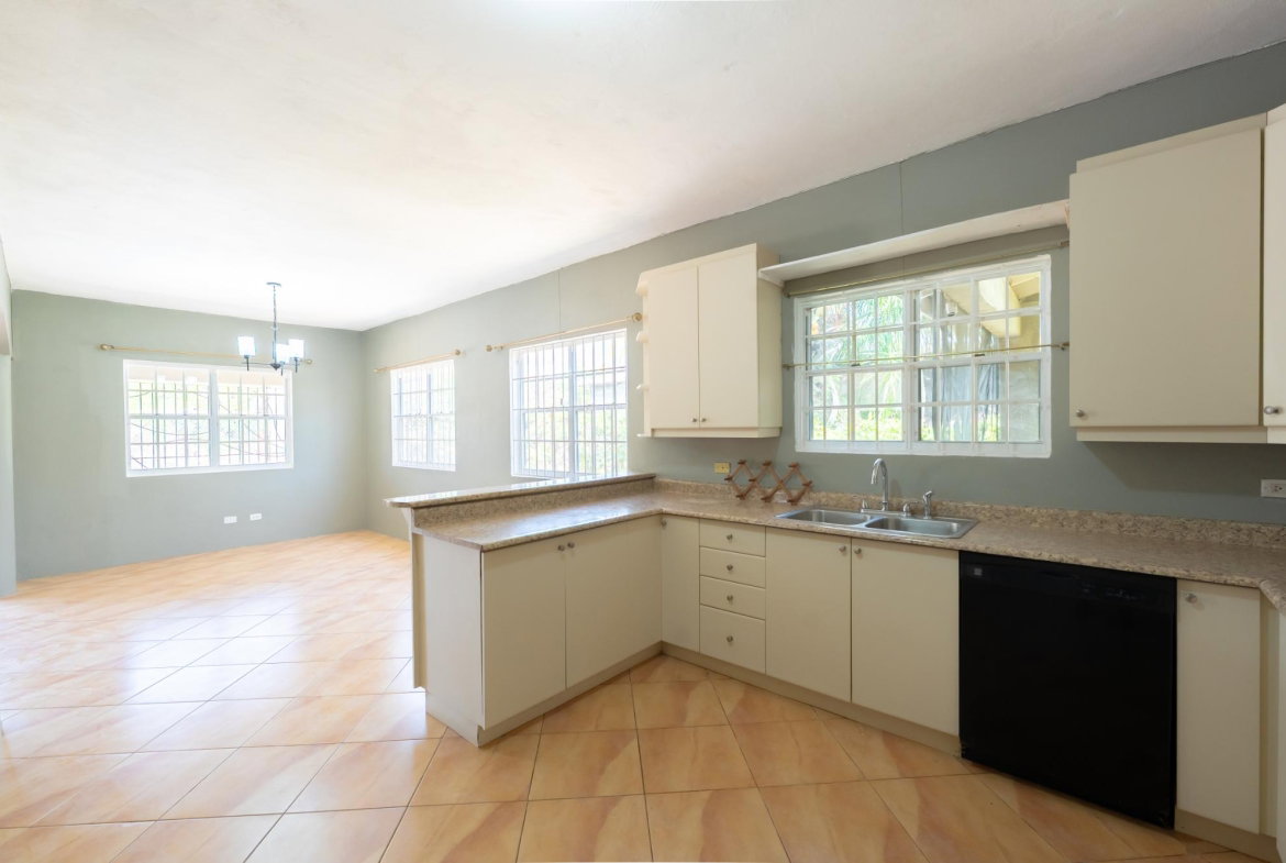 Thirteenth image of 215 Sandhills Circle in HELLSHIRE HILLS, St. Catherine, Jamaica - property is For Rent
