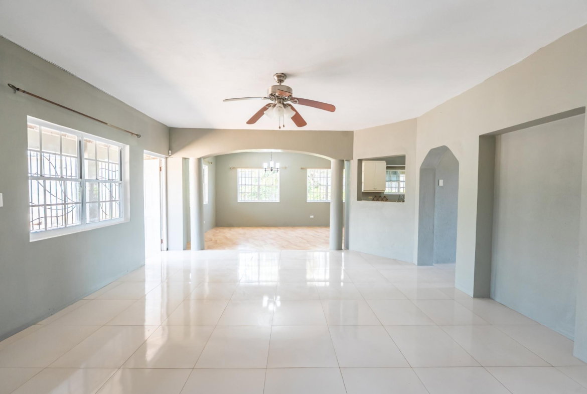 Ninth image of 215 Sandhills Circle in HELLSHIRE HILLS, St. Catherine, Jamaica - property is For Rent