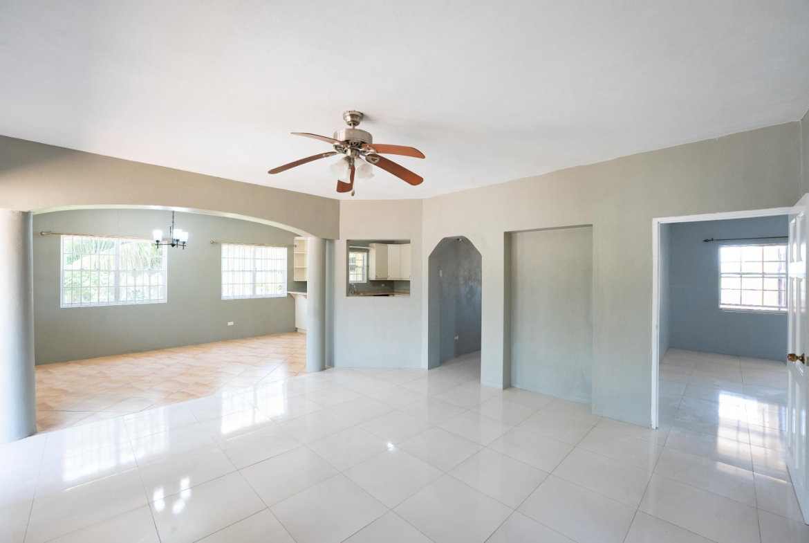Tenth image of 215 Sandhills Circle in HELLSHIRE HILLS, St. Catherine, Jamaica - property is For Rent