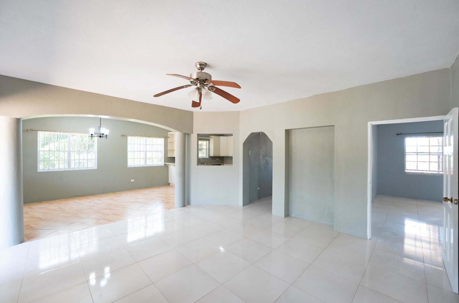 Tenth image of 215 Sandhills Circle in HELLSHIRE HILLS, St. Catherine, Jamaica - property is For Rent
